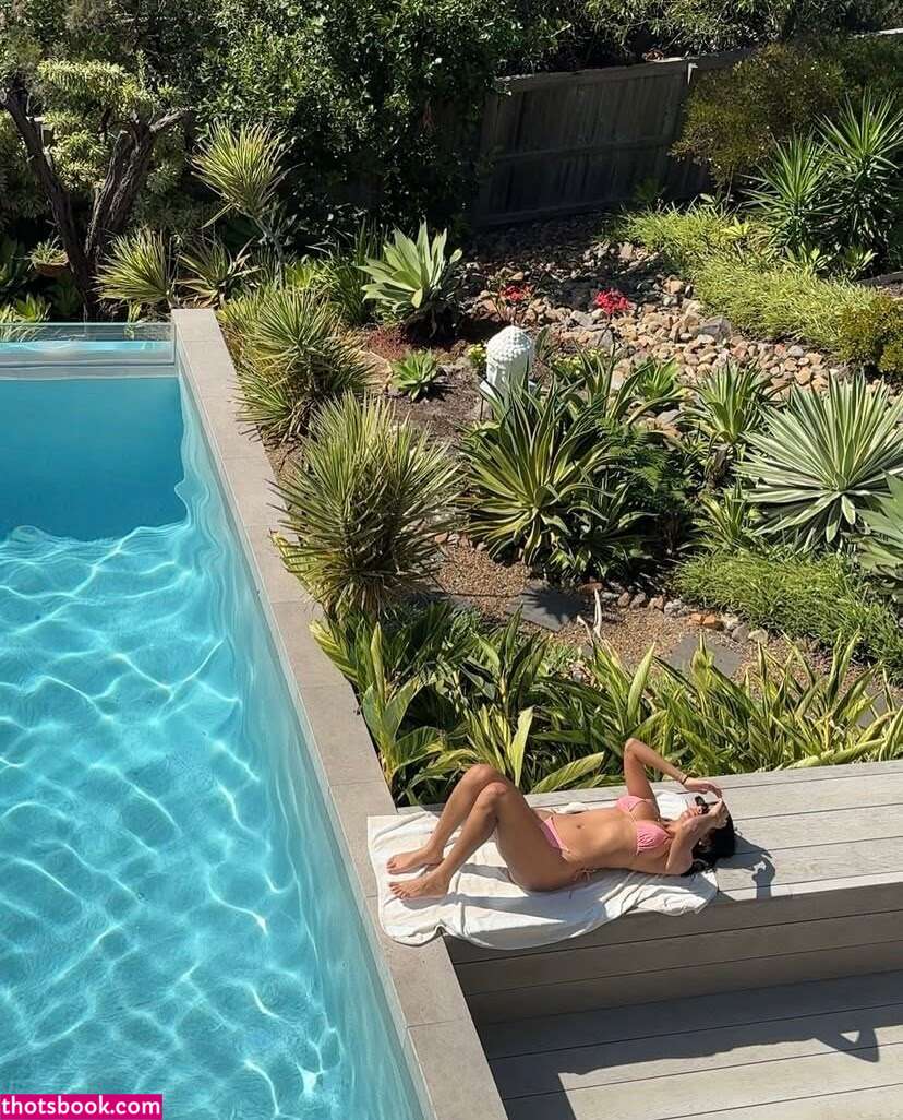 Diya Sharma Photo #12