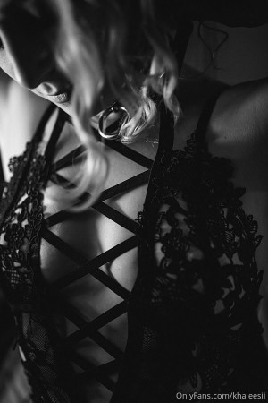 Khaleesii Photo #28