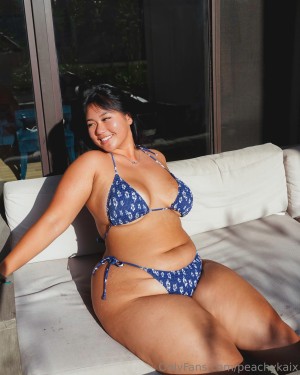 peachykaix Photo #12