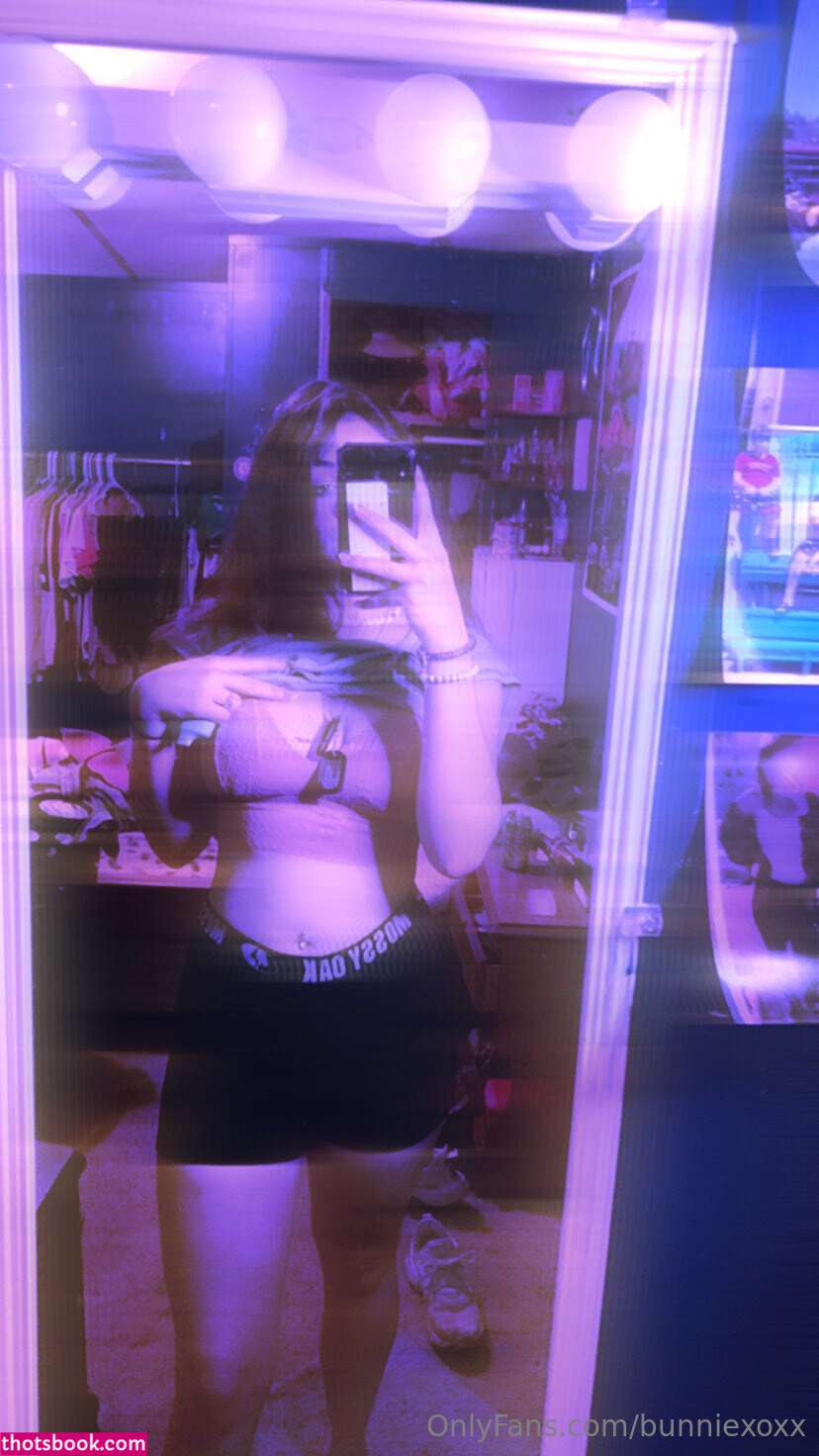 scarletsinxo Photo #15