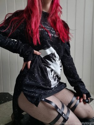 yourmysticgirlfree Photo #7