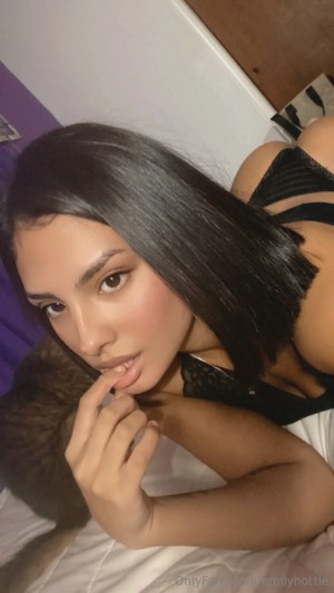 emilyhottie Photo #11