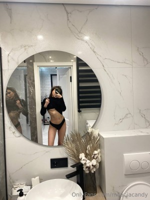 milaniacandy Photo #22