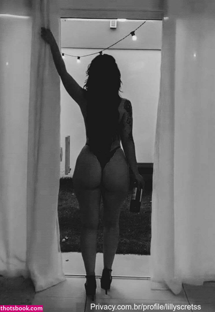 Aline Curti Photo #10