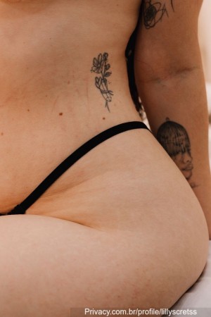 Aline Curti Photo #7