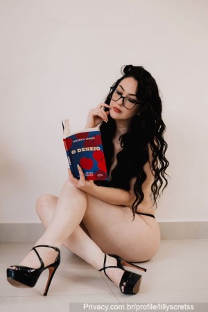 Aline Curti Photo #14