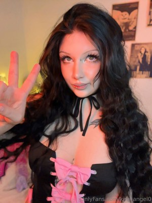 Kira Angel0 Photo #4