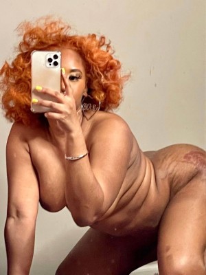 kweenbee982 Photo #29