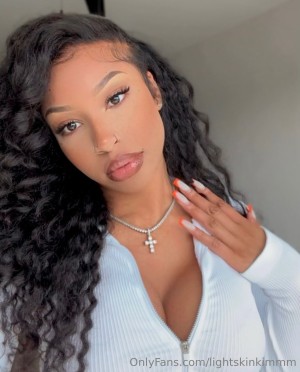 lightskinkimmm Photo #20