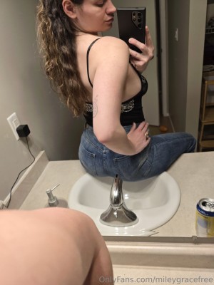 mileygracefree Photo #6