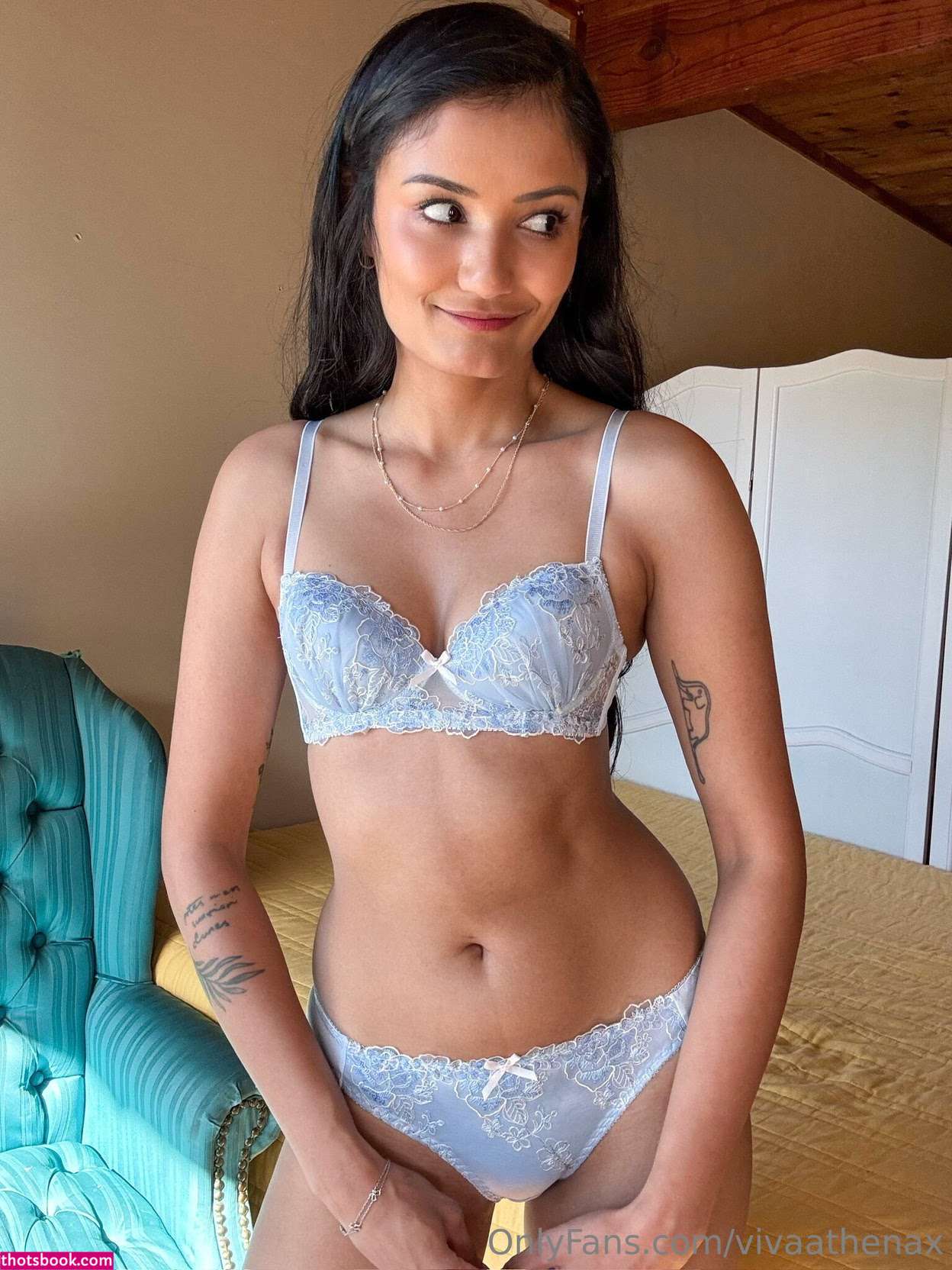 vivaathenax Photo #28