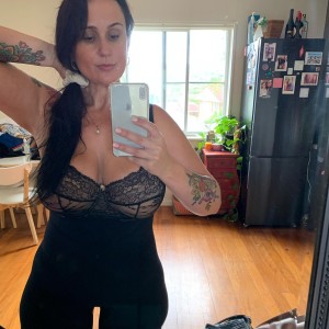 Amelia Linda Photo #20