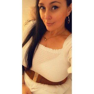 Amelia Linda Photo #24