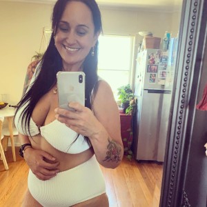 Amelia Linda Photo #26