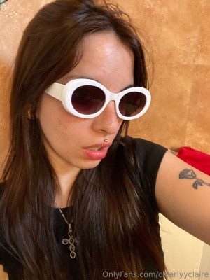 clearlyyclaire Photo #5