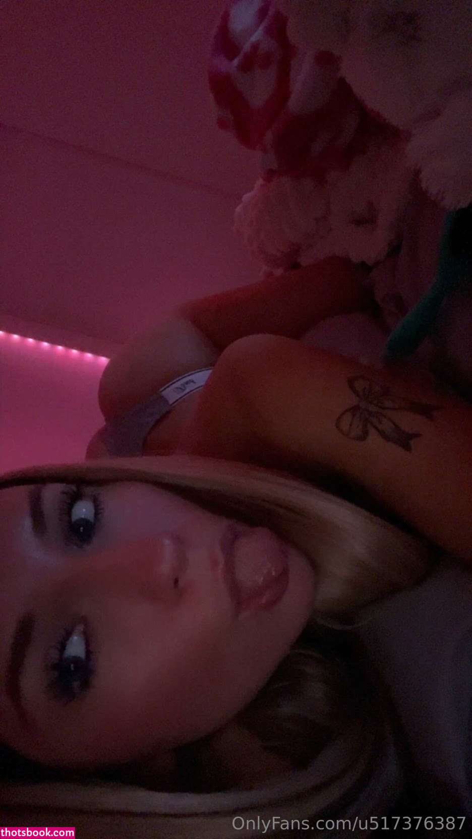 Halliecooper Photo #9