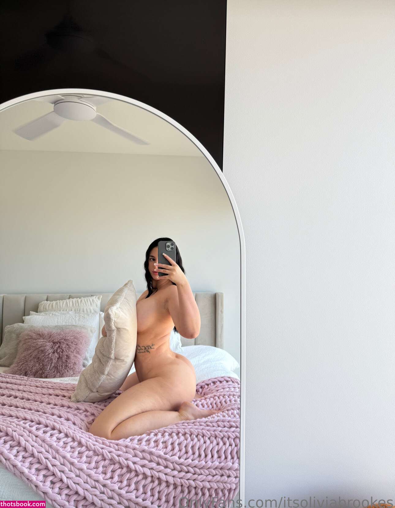 Izzy Davis Photo #139