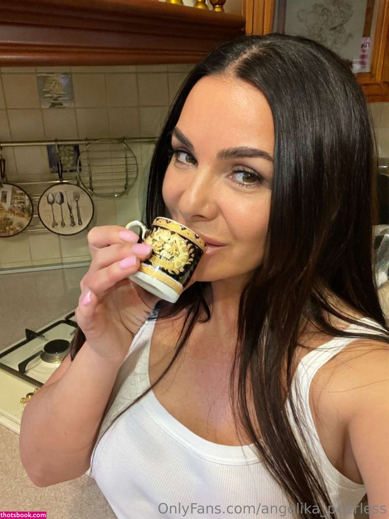 Angelica Charming Photo #22