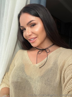 Angelica Charming Photo #23