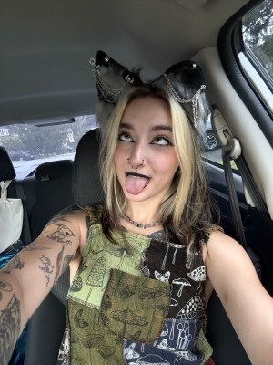 Myst1cnympho Photo #1