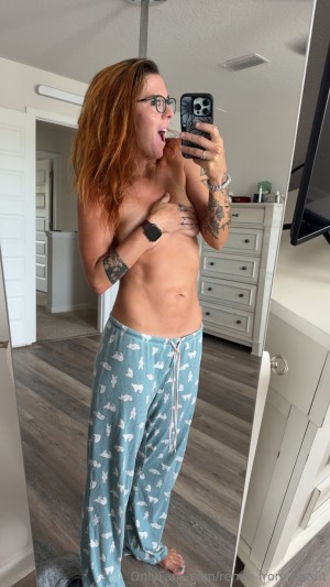 Renee From Reddit Photo #7