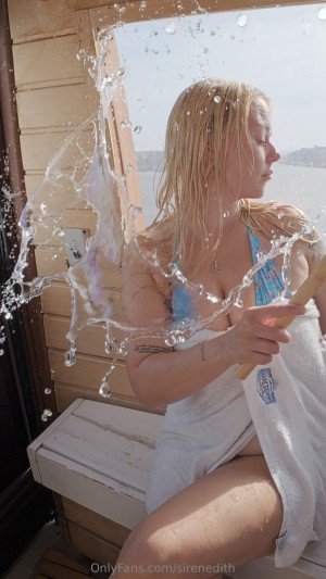 sirenedith Photo #40