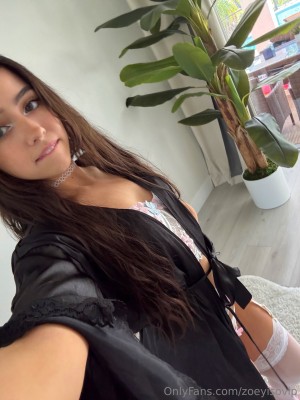 zoeyisovip Photo #43
