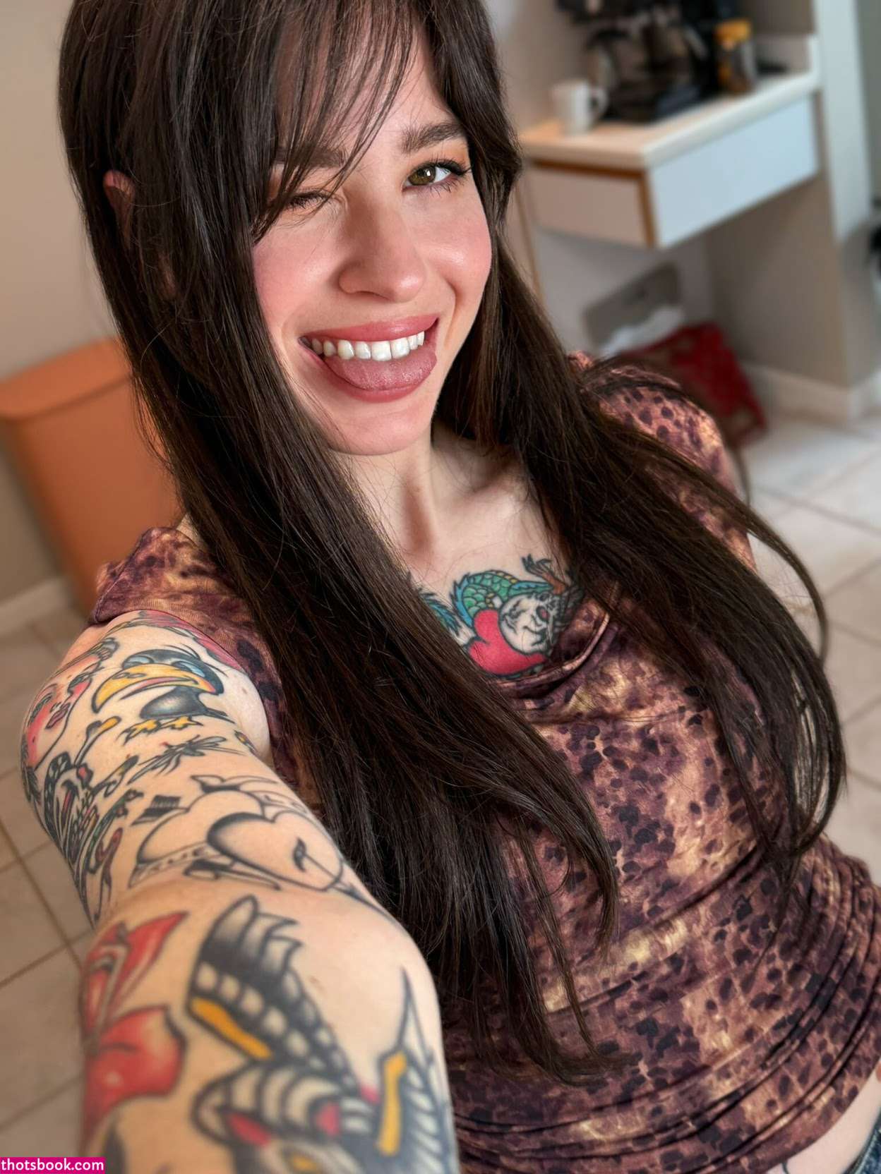 Anisa Jomha Photo #53