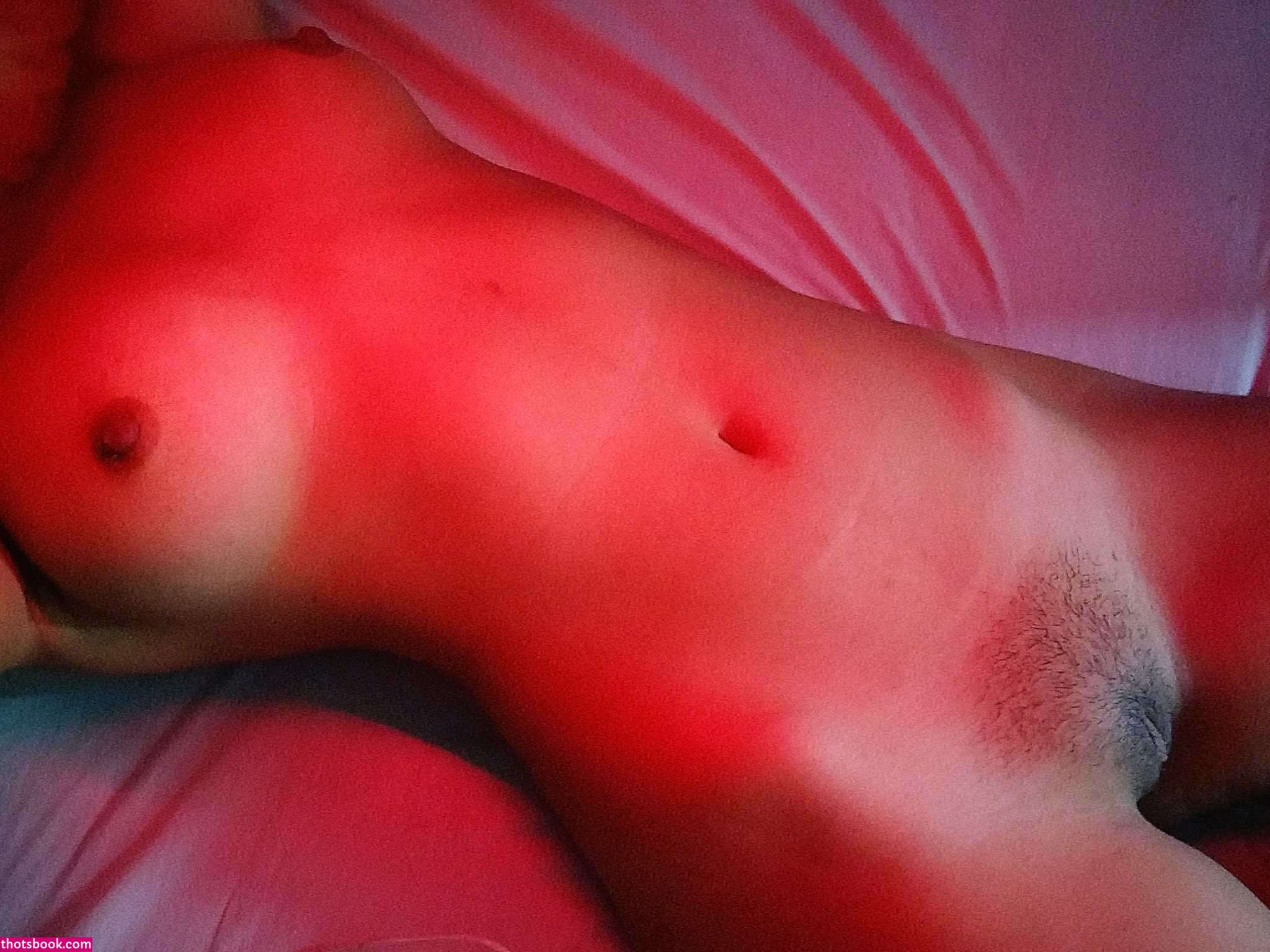 Lionsonatrain Photo #15