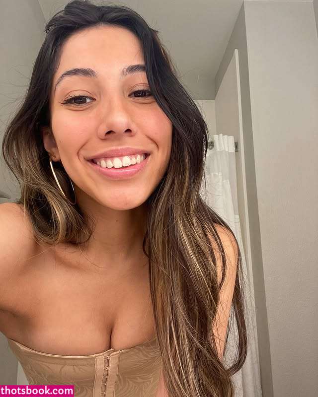 Mia Bosman Photo #12