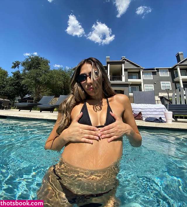 Mia Bosman Photo #15