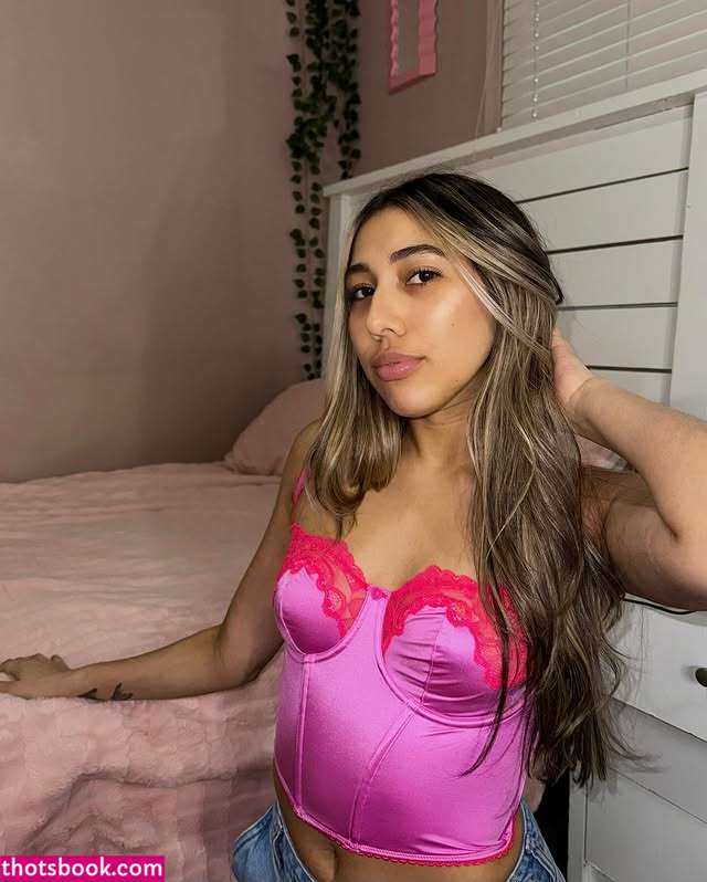 Mia Bosman Photo #22