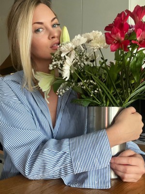 Isabelle Bloom Photo #37