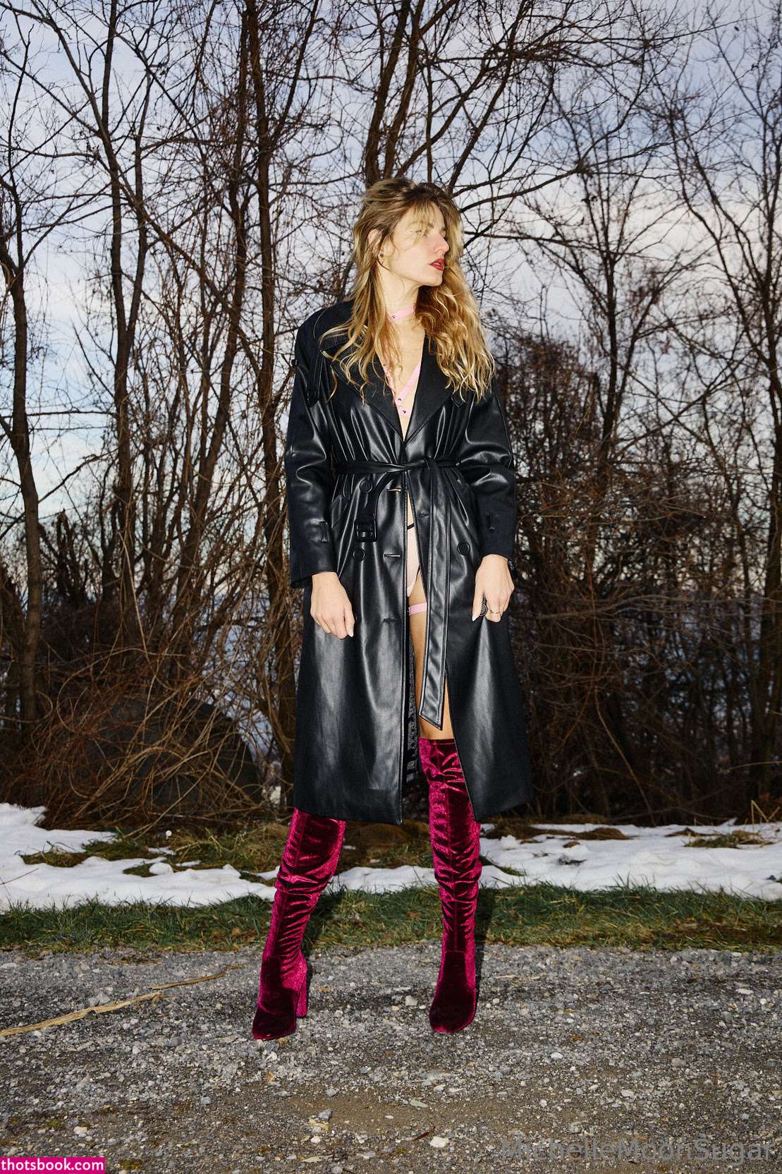 Ellie Land Photo #234