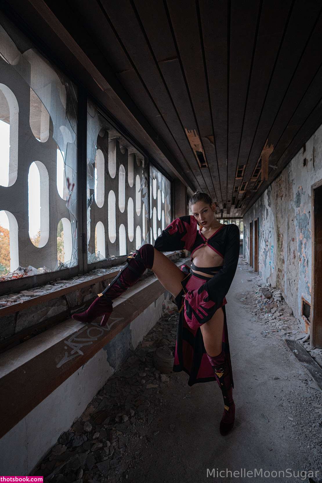 Ellie Land Photo #238