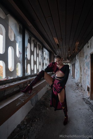 Ellie Land Photo #238