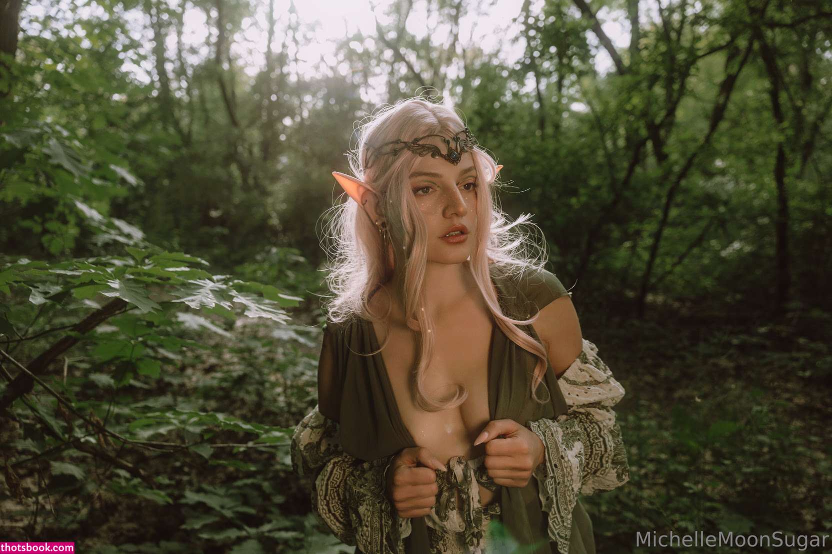 Ellie Land Photo #254