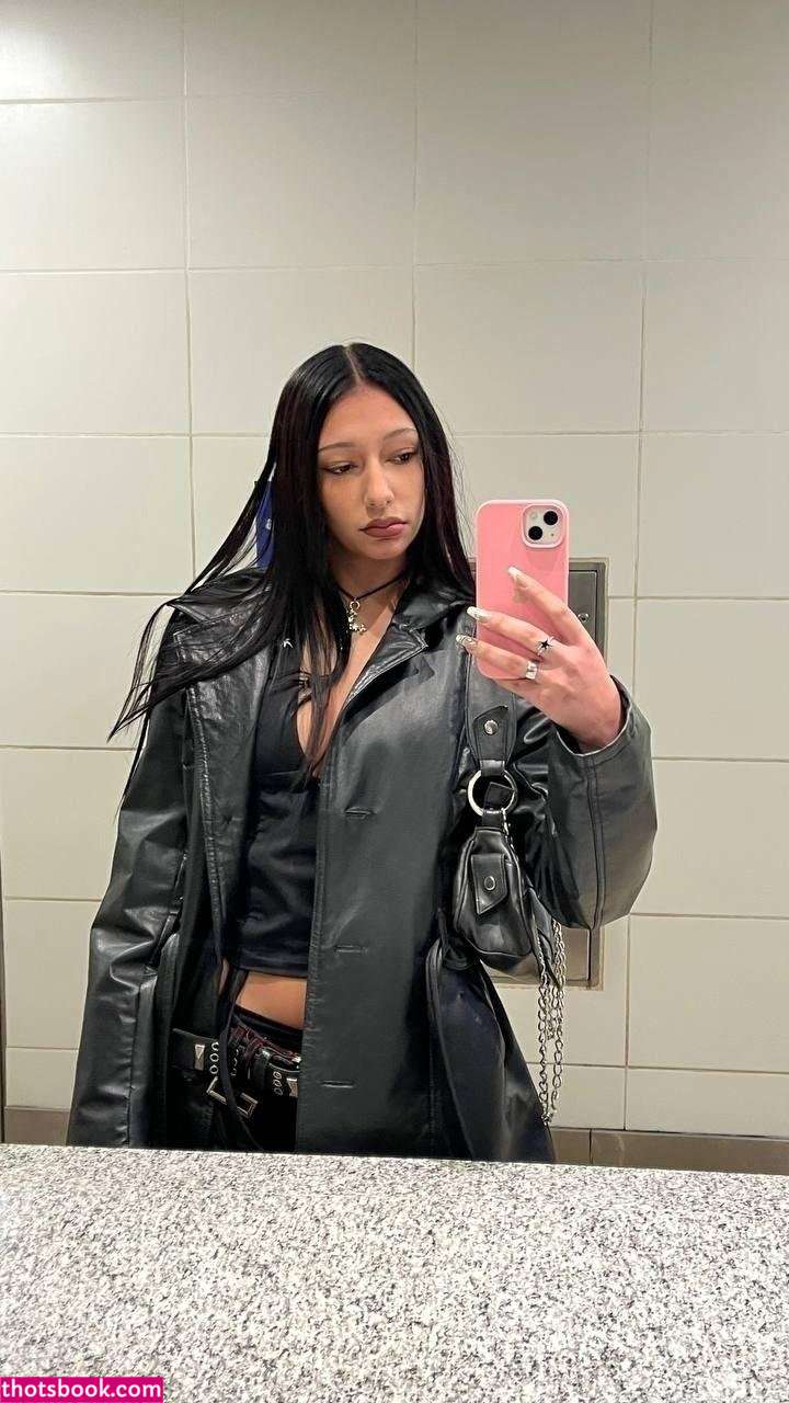 Izzy Lavigne Photo #28