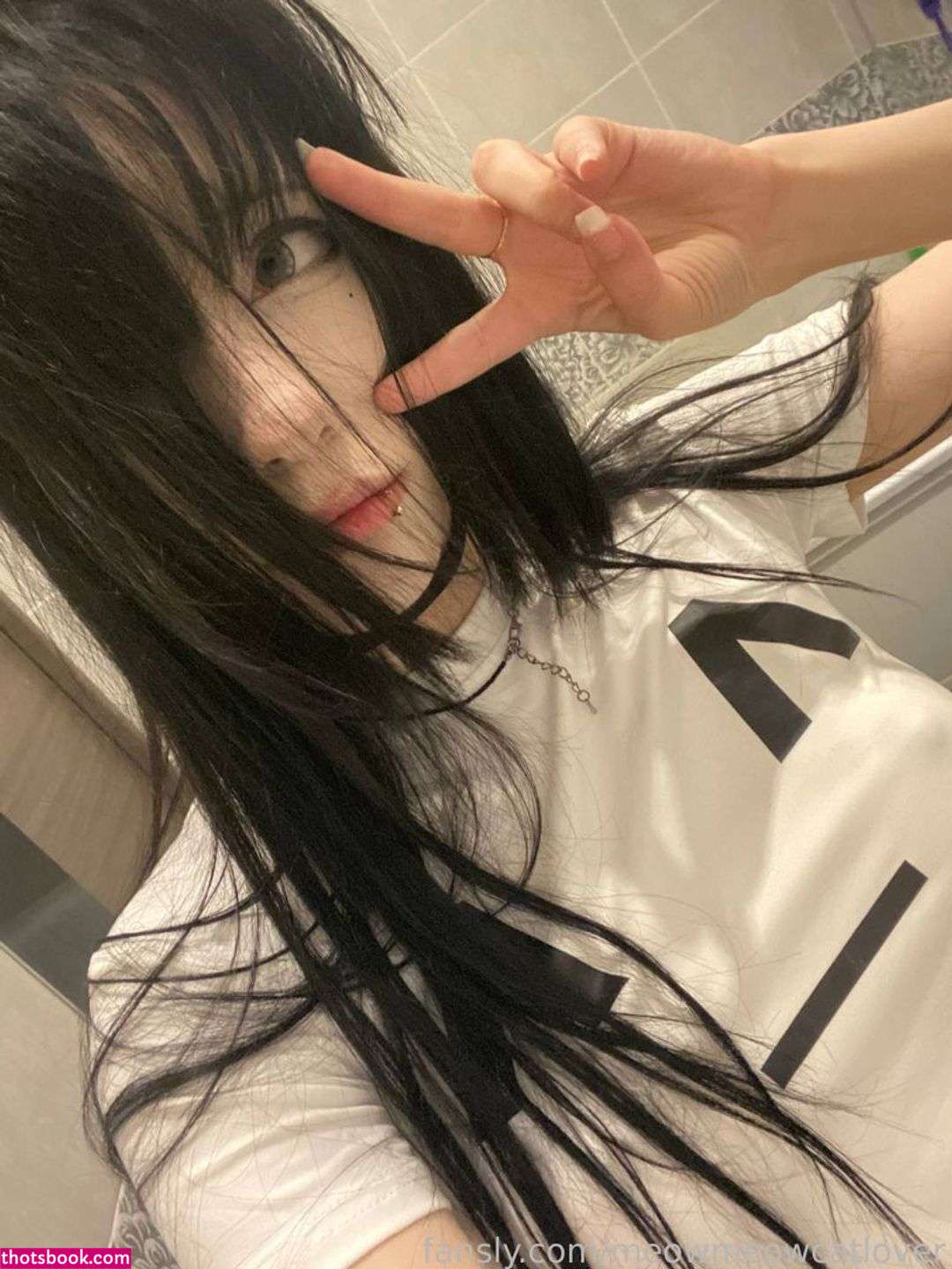 meowmeowcatlover Photo #5