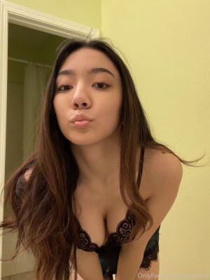 Alyssa Kordvani Photo #26