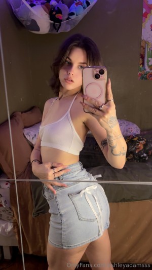 ashleyadamsss Photo #36