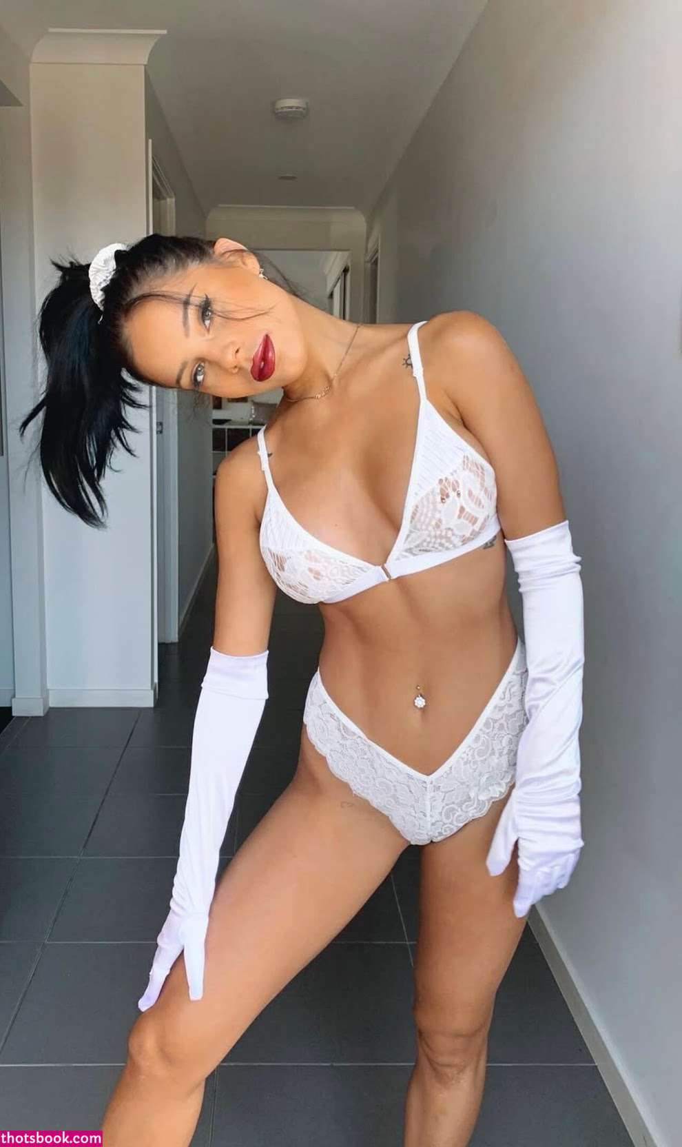 Katerina Reeves Photo #31