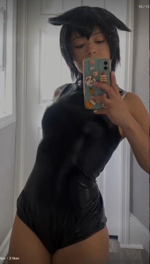 Liz Delilah Photo #3