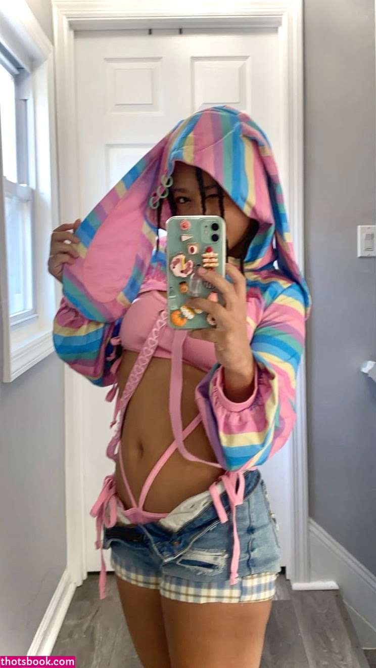 Liz Delilah Photo #48