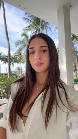 Pardiss Carello Photo #24