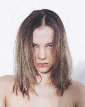 Phoebe Combes Photo #2