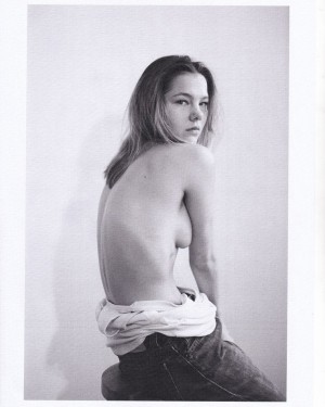 Phoebe Combes Photo #12