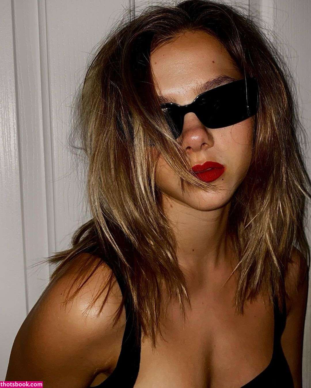 Phoebe Combes Photo #39