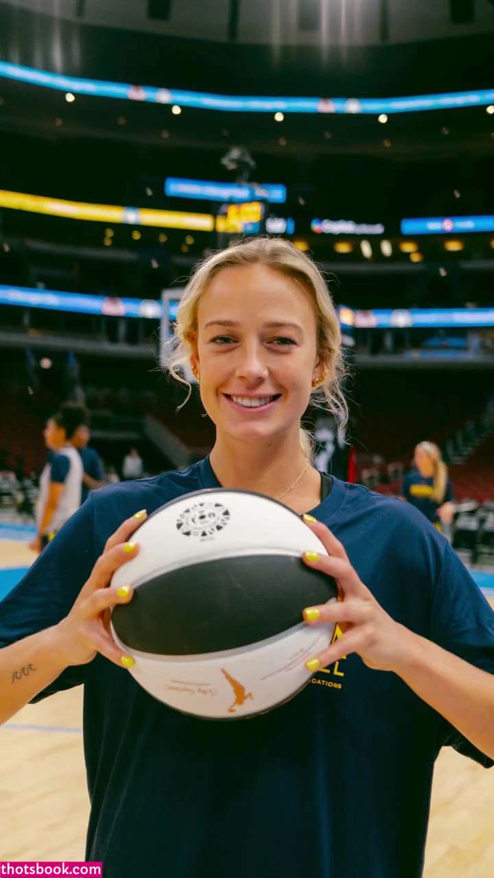 Sophie Cunningham Photo #46