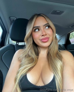 Layla Vega Photo #20